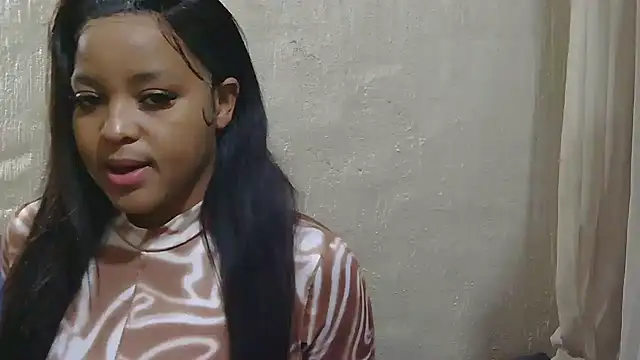 Snapshot of YumPeaches chatting on 03-09-26, 05:17 YumPeaches online show from 03-09-26, 05:17