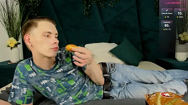 Erick Wilson online show from 10-26-25, 07:47