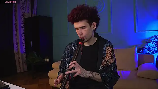 Snapshot of trevor_dreams chatting on 03-09-26, 09:08 trevor dreams online show from 03-09-26, 09:08