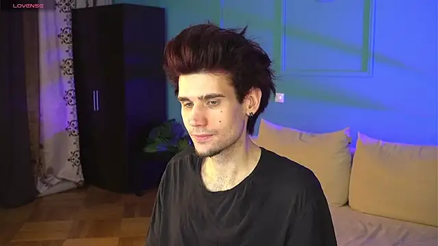 Snapshot of trevor_dreams chatting on 03-16-26, 09:19 trevor dreams online show from 03-16-26, 09:19