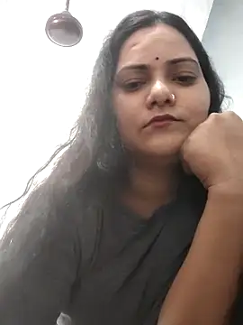 Snapshot of Anushka_Singh0 chatting on 05-02-26, 05:56 Anushka Singh0 online show from 05-02-26, 05:56