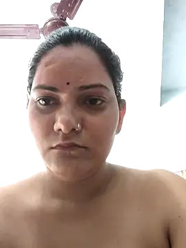 Snapshot of Anushka_Singh0 chatting on 06-01-26, 04:14 Anushka Singh0 online show from 06-01-26, 04:14