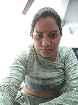 Snapshot of Anushka_Singh0 chatting on 06-07-26, 04:16 Anushka Singh0 online show from 06-07-26, 04:16