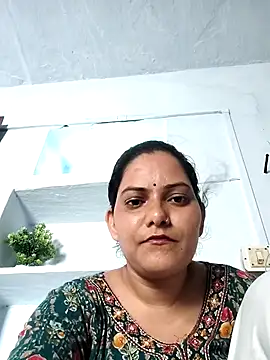 Snapshot of Anushka_Singh0 chatting on 06-08-26, 10:15 Anushka Singh0 online show from 06-08-26, 10:15