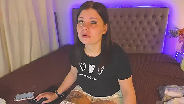 AmandaHoppe online show from 08-02-26, 04:00
