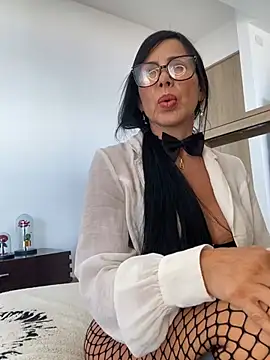 Snapshot of caritoo21 chatting on 07-28-26, 07:39 caritoo21 online show from 07-28-26, 07:39