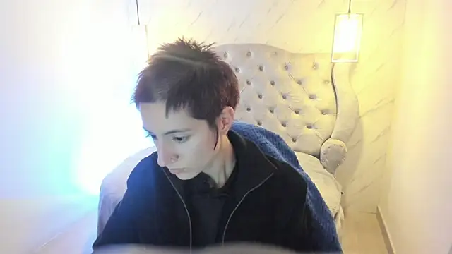 Snapshot of Fieramadame chatting on 02-27-26, 11:54 Fieramadame online show from 02-27-26, 11:54