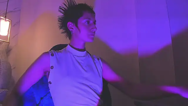 Snapshot of Fieramadame chatting on 03-10-26, 12:21 Fieramadame online show from 03-10-26, 12:21