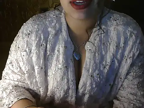 Snapshot of _MehaR_ chatting on 03-08-26, 02:04 MehaR online show from 03-08-26, 02:04