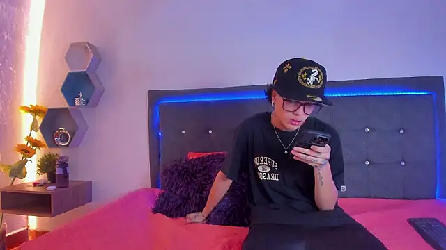 Ale cuzz online show from 02-26-26, 02:27