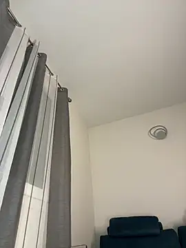 Alessia-Bloom online show from 06-16-26, 07:27