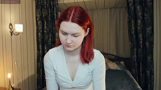 LinaMalech online show from 03-12-26, 07:42