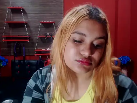 Alicefetishxxx online show from 02-12-26, 05:41