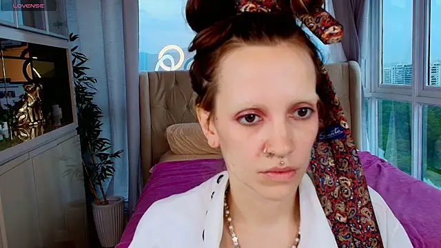 Peggy Ross online show from 03-12-26, 08:04