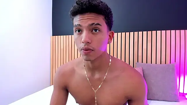 jhoystrong  online show from 02-28-26, 07:59