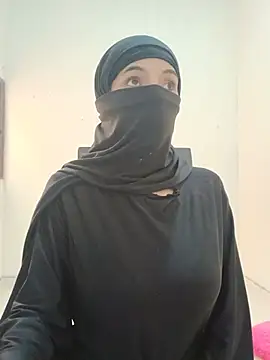 aminaa  online show from 07-16-26, 12:44