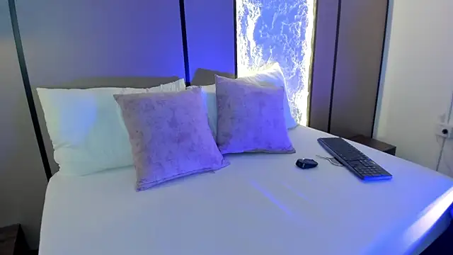 Snapshot of ariadna_boneville chatting on 03-05-26, 02:29 ariadna boneville online show from 03-05-26, 02:29