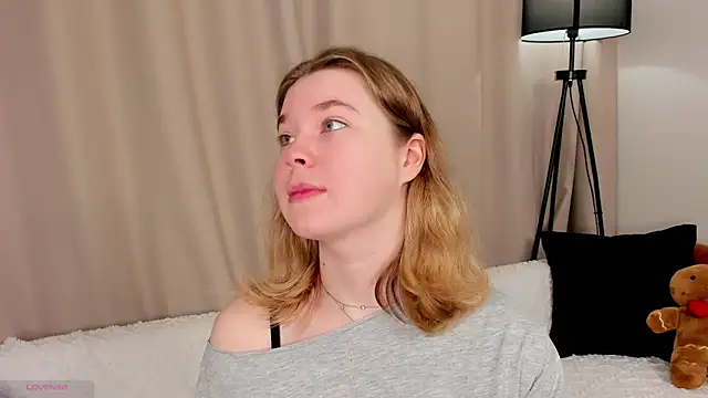 Snapshot of MaraaSwan chatting on 02-27-26, 11:05 MaraaSwan online show from 02-27-26, 11:05