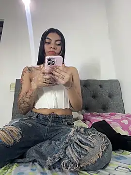 eimmy  skinny online show from 05-19-26, 05:58