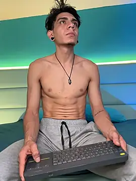 abrilandjulian online show from 03-12-26, 11:49