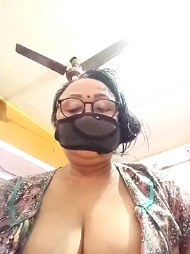 Snapshot of Hot-Mou11 chatting on 04-01-26, 08:04 Hot-Mou11 online show from 04-01-26, 08:04