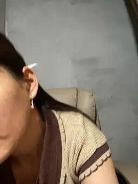 Snapshot of Tina-hotsx chatting on 02-15-26, 02:25 Tina-hotsx online show from 02-15-26, 02:25