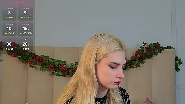 JadenLove  online show from 03-11-26, 05:08