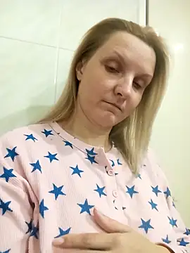 Snapshot of SusanGold9211 chatting on 02-26-26, 07:57 SusanGold9211 online show from 02-26-26, 07:57