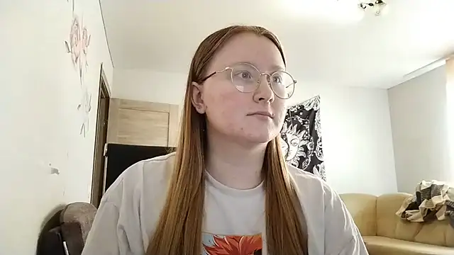 Snapshot of AnikaLipps chatting on 06-18-26, 03:05 AnikaLipps online show from 06-18-26, 03:05