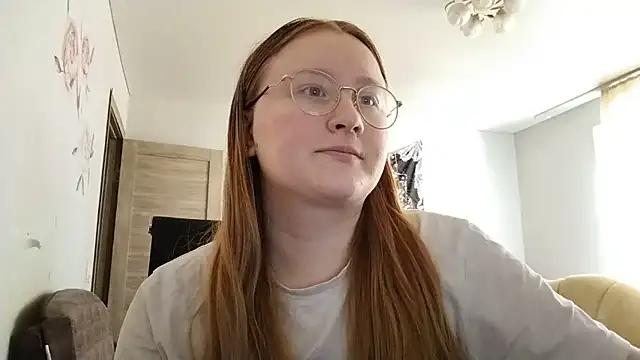 Snapshot of AnikaLipps chatting on 07-02-26, 12:00 AnikaLipps online show from 07-02-26, 12:00