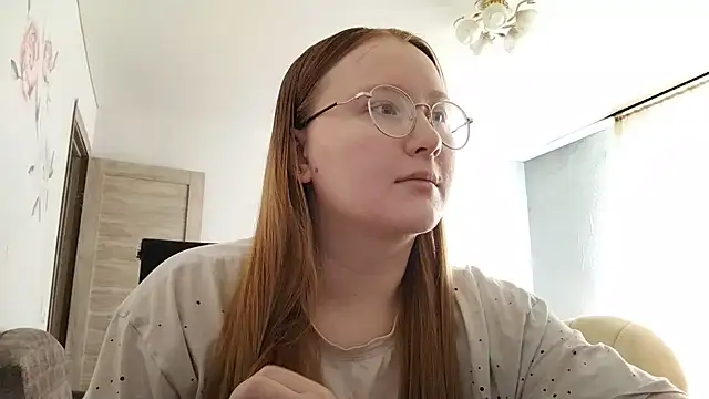 Snapshot of AnikaLipps chatting on 07-14-26, 01:39 AnikaLipps online show from 07-14-26, 01:39