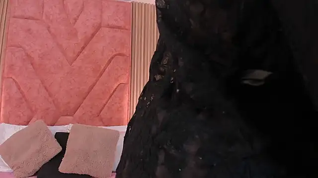 Snapshot of DanielaLeroy chatting on 03-14-26, 03:28 DanielaLeroy online show from 03-14-26, 03:28