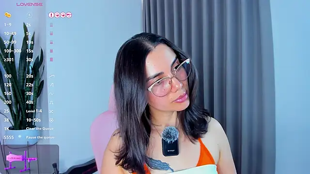 sara ospina22 online show from 06-12-26, 08:30