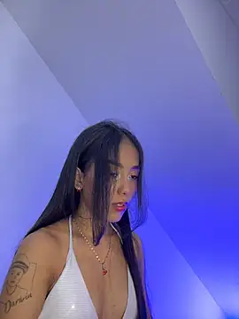 Snapshot of LunaVelour13 chatting on 07-17-26, 03:35 LunaVelour13 online show from 07-17-26, 03:35