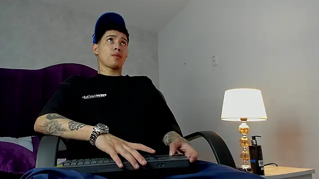 JoshBeech online show from 03-11-26, 02:23