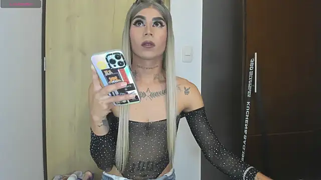 Snapshot of alisoondrean_ chatting on 02-14-26, 01:57 alisoondrean online show from 02-14-26, 01:57