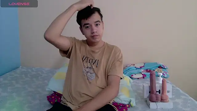 Snapshot of IronDante chatting on 06-19-26, 12:20 IronDante online show from 06-19-26, 12:20