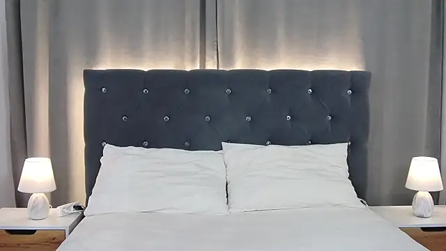 VikkyVonn online show from 06-22-26, 10:34