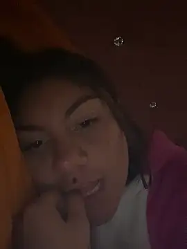 ZoE-sweettt online show from 04-28-26, 05:07