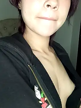 Snapshot of Belladona_nyx chatting on 03-05-26, 02:40 Belladona nyx online show from 03-05-26, 02:40