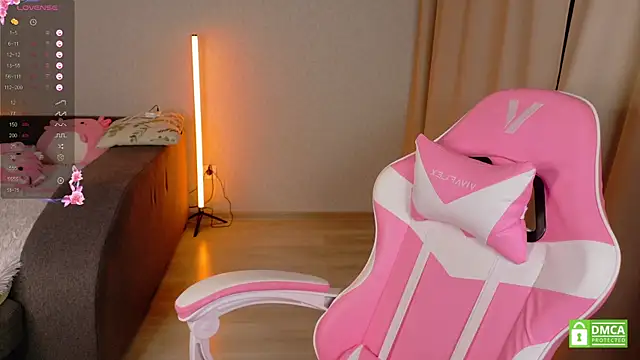 Snapshot of KateNickson chatting on 03-14-26, 02:28 KateNickson online show from 03-14-26, 02:28