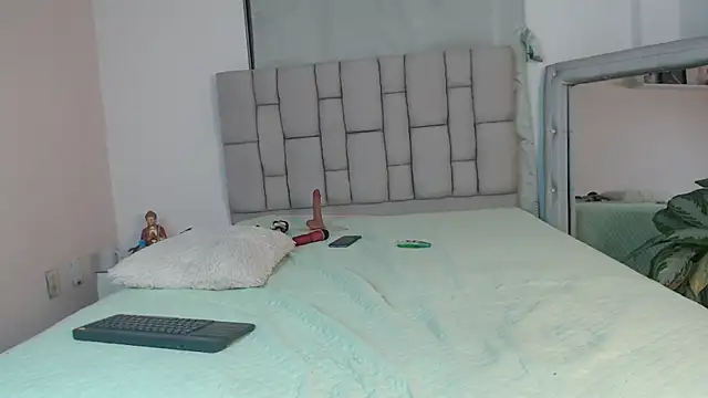 lily rose1 online show from 06-11-26, 12:32