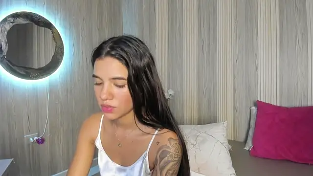 Isabellaa Rosee online show from 06-14-26, 02:24