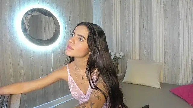 Isabellaa Rosee online show from 06-19-26, 08:01