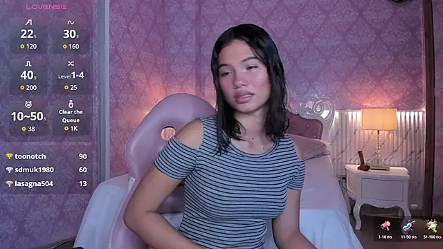 Snapshot of babysophie18_ chatting on 03-05-26, 12:23 babysophie18 online show from 03-05-26, 12:23