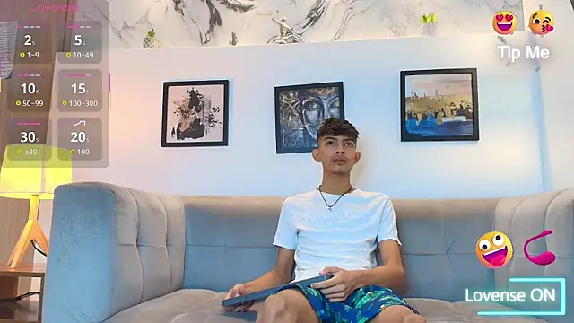 KITTY BOSH online show from 04-19-26, 01:10