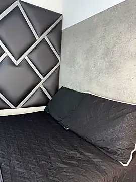 Lucian-greyy online show from 03-06-26, 04:42