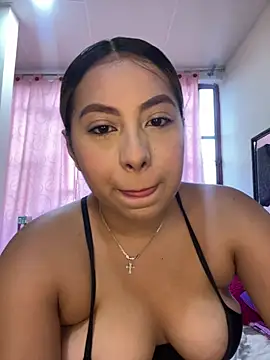 Snapshot of Emiily_joee_ chatting on 05-22-26, 09:31 Emiily joee online show from 05-22-26, 09:31