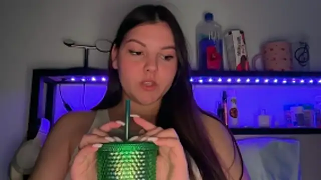 Snapshot of yourmila1 chatting on 03-05-26, 10:28 yourmila1 online show from 03-05-26, 10:28