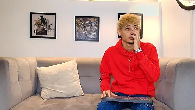 YOUNG BOYS HELL online show from 05-31-26, 01:36